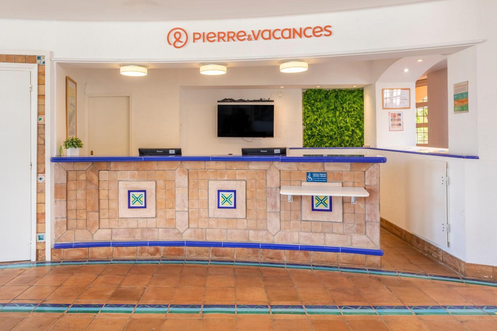 Hotel De L'Esterel Pierre & Vacances Saint-Raphaël Εξωτερικό φωτογραφία