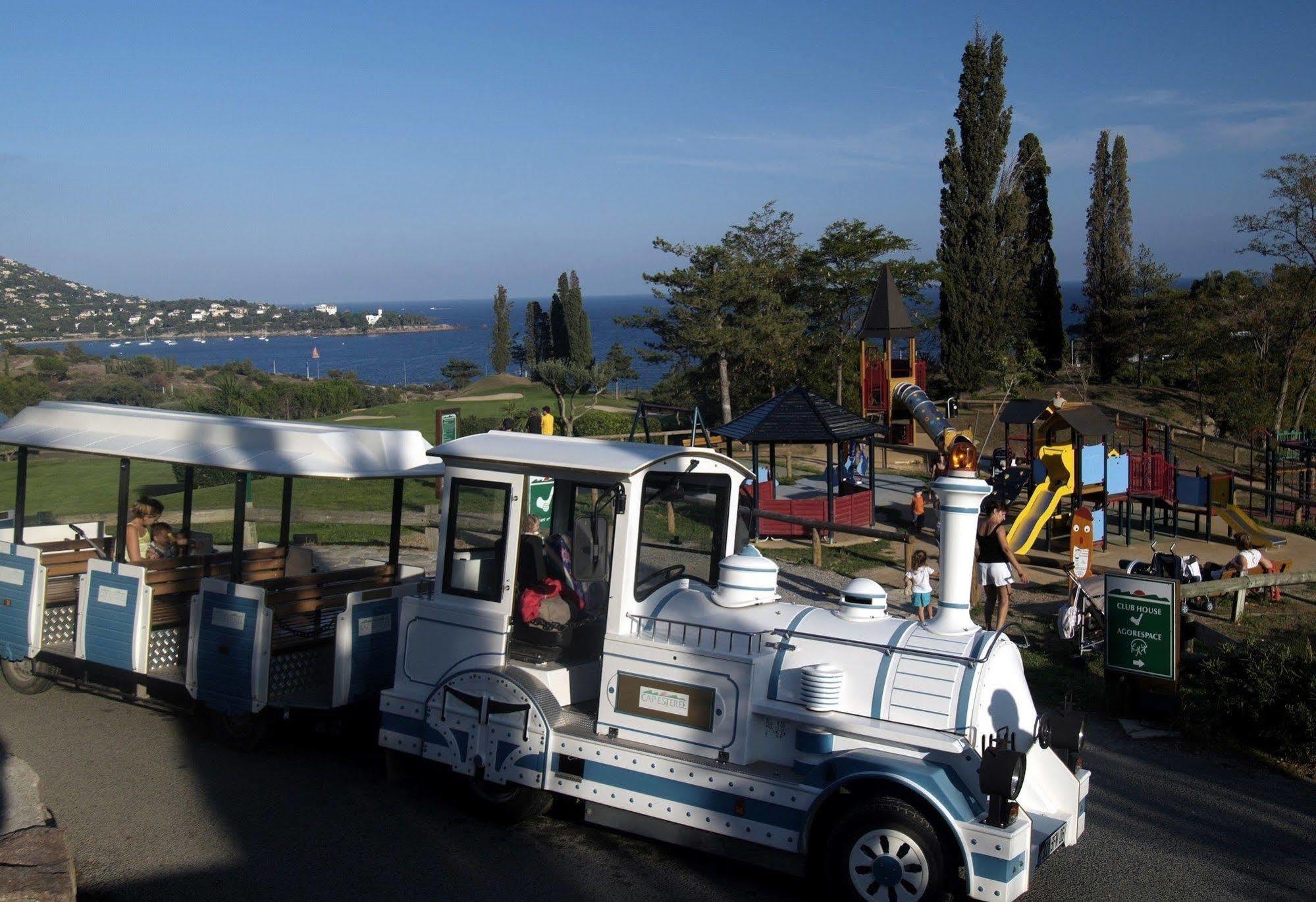 Hotel De L'Esterel Pierre & Vacances Saint-Raphaël Εξωτερικό φωτογραφία