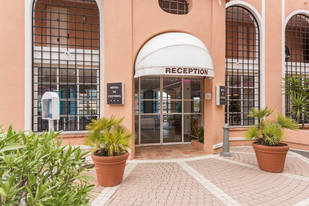 Hotel De L'Esterel Pierre & Vacances Saint-Raphaël Εξωτερικό φωτογραφία